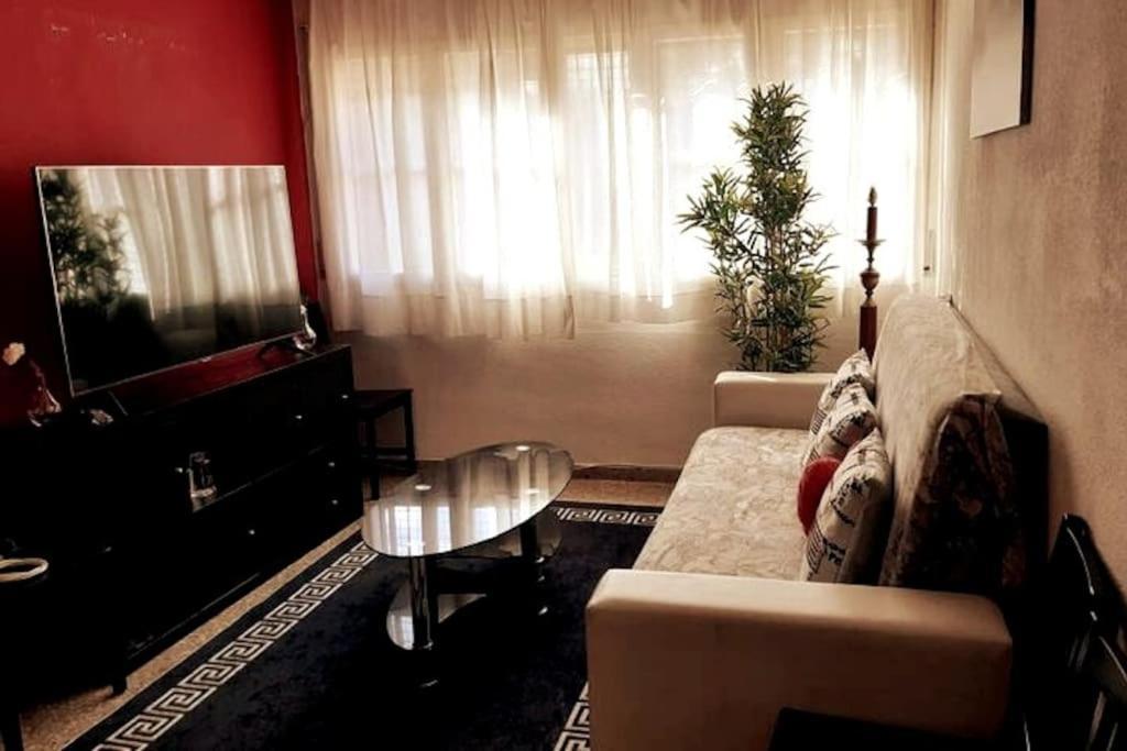 Exclusive House Close To Airport Ел Прат де Льобрегат Екстериор снимка